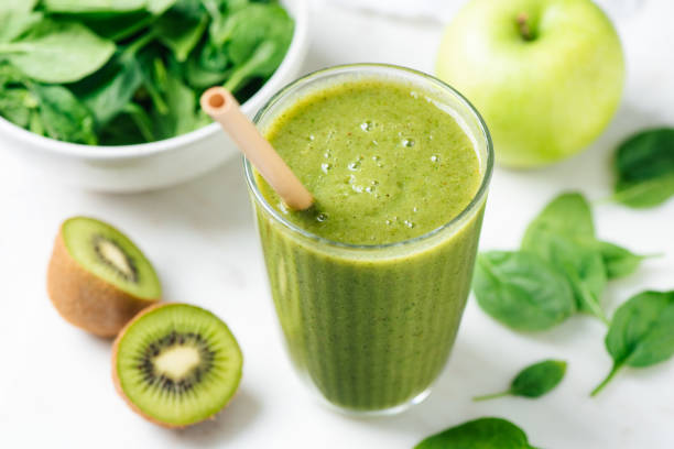 Green Smoothie Recipes That Fit Real Life (Not Just Pinterest)