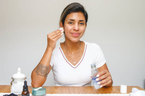 The Weekly Skincare Routine That Actually Fits Into Real Life