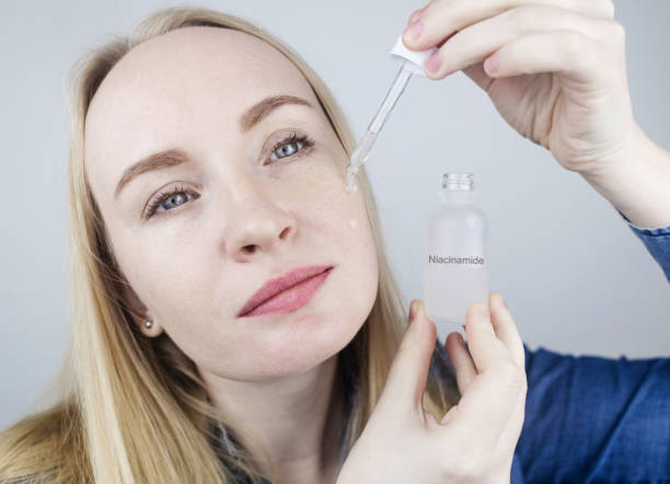 Niacinamide skincare serum for barrier support and oil balance